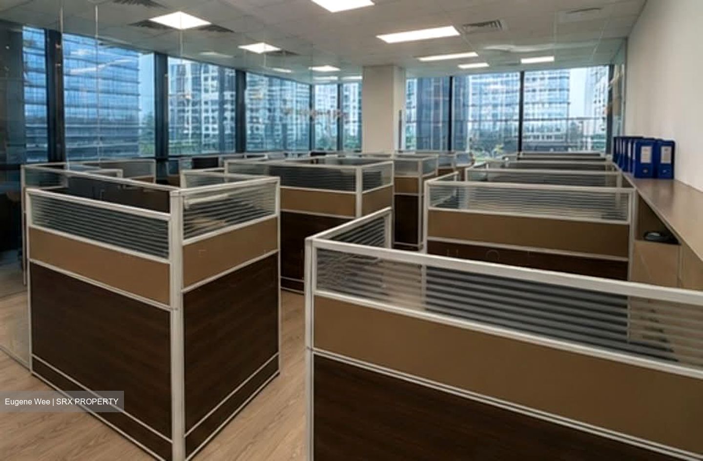 Woods Square (D25), Office #584316451